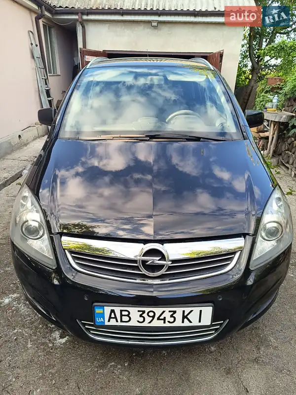 2012 opel zafira