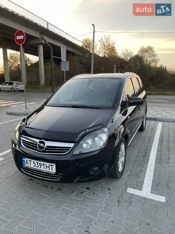 2013 opel zafira