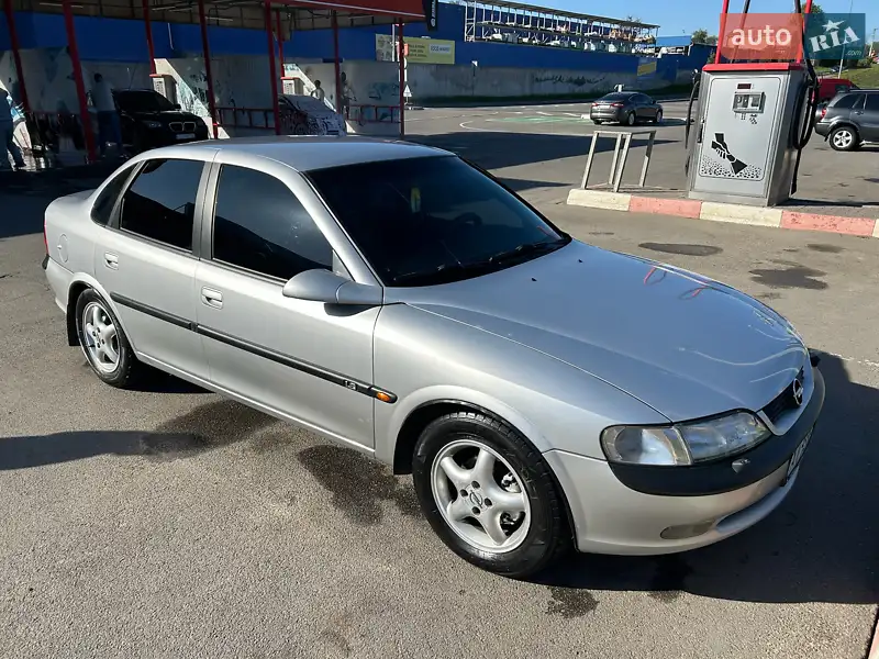 1998 opel vectra