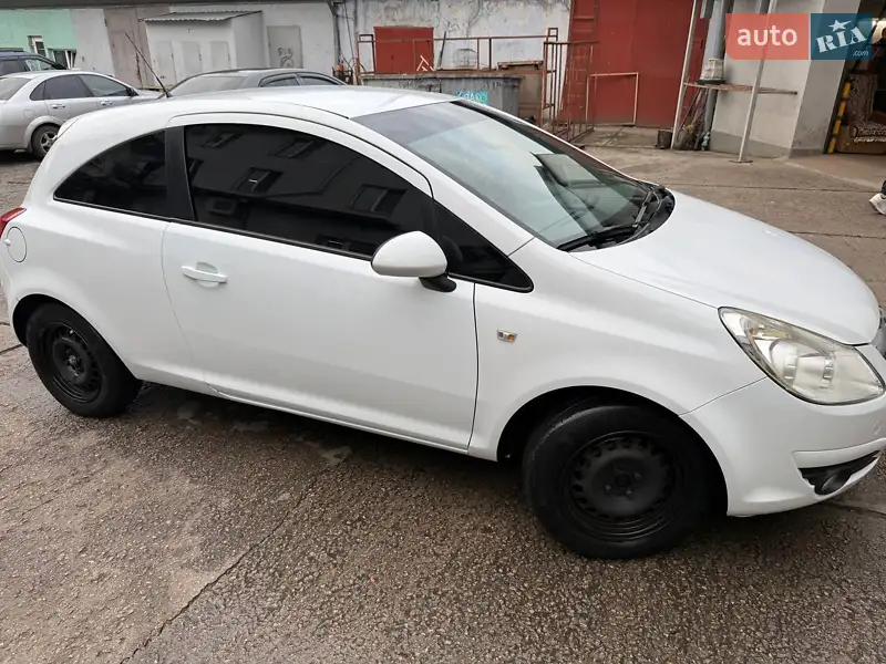 2010 opel corsa