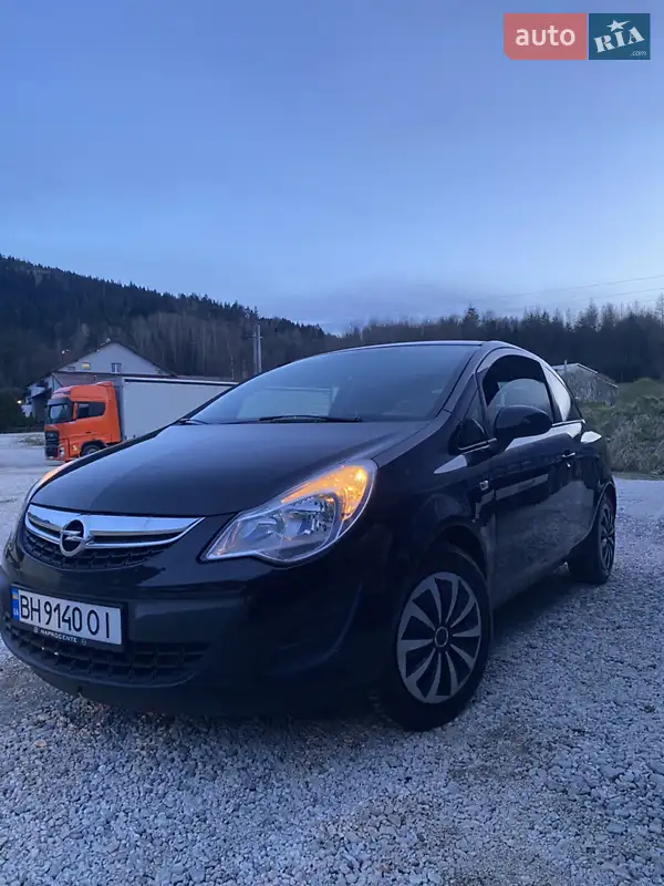 2011 opel corsa