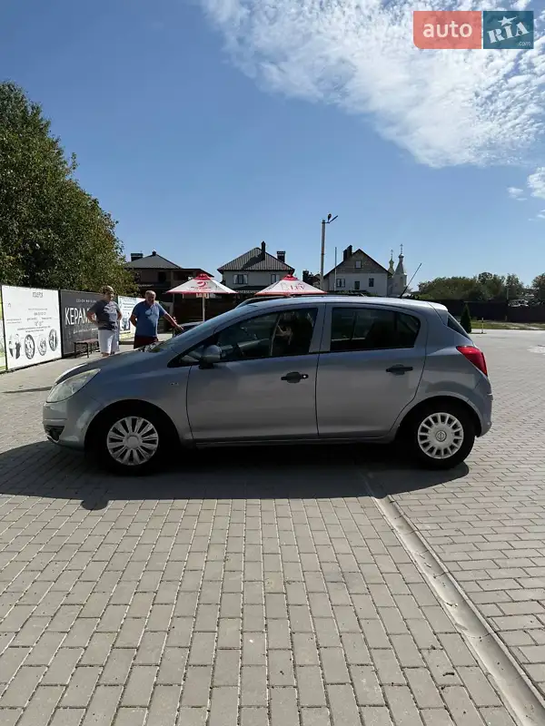 2009 opel corsa