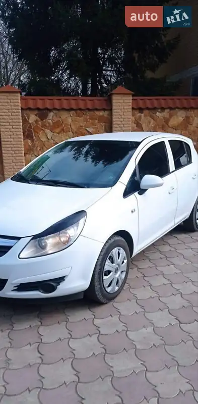 2010 opel corsa