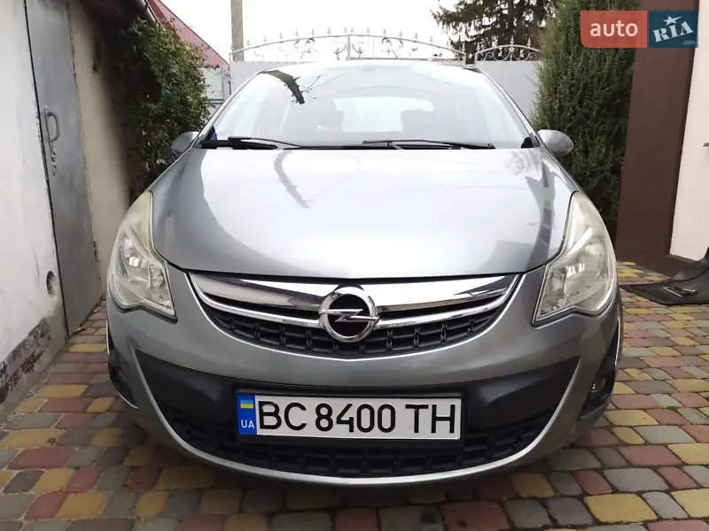 2012 opel corsa