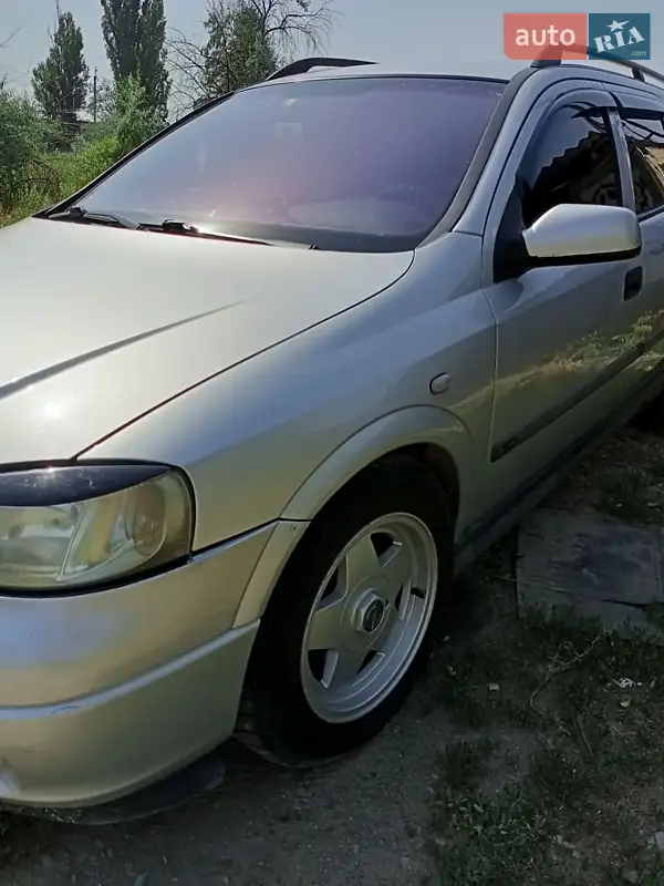 2000 opel astra caravan