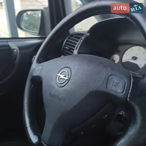 2001 opel zafira