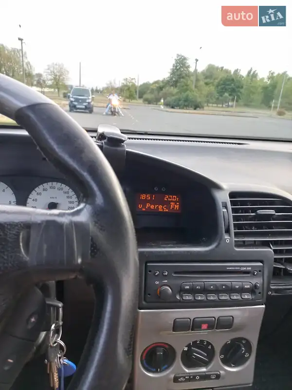 2002 opel zafira