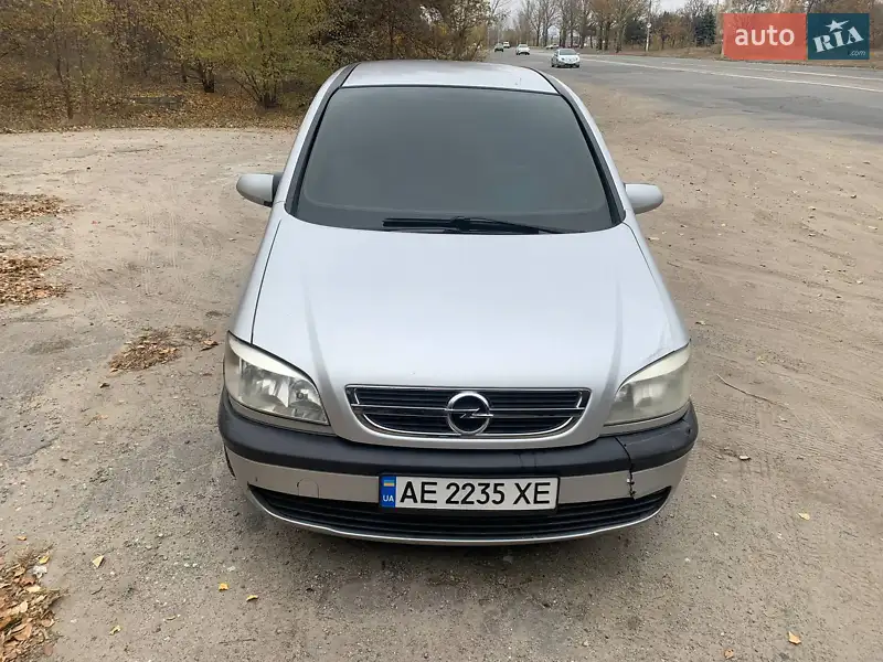2004 opel zafira