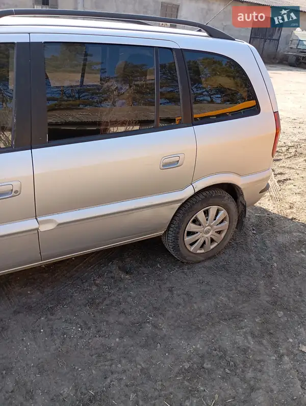 2004 opel zafira