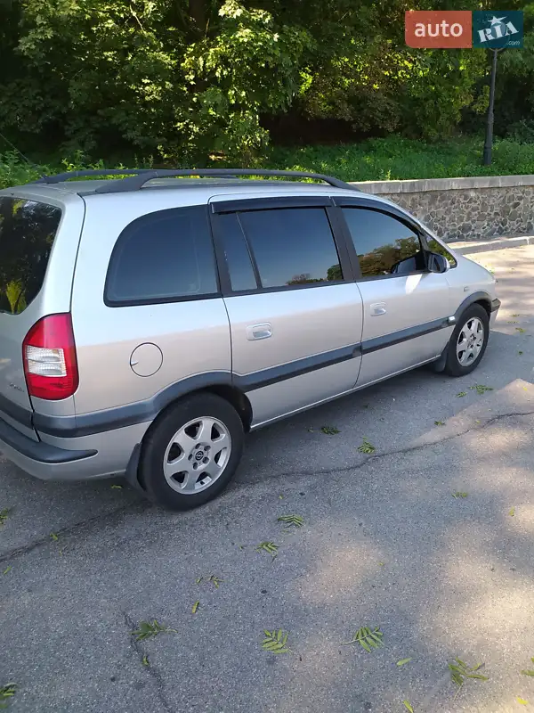 2004 opel zafira