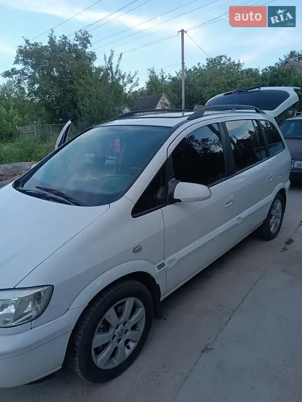 2004 opel zafira