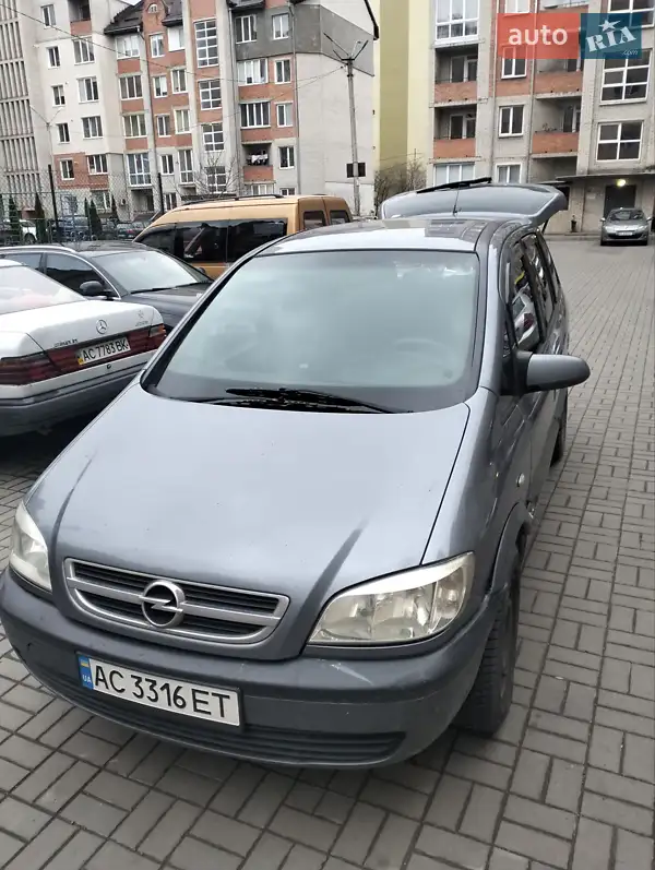 2005 opel zafira