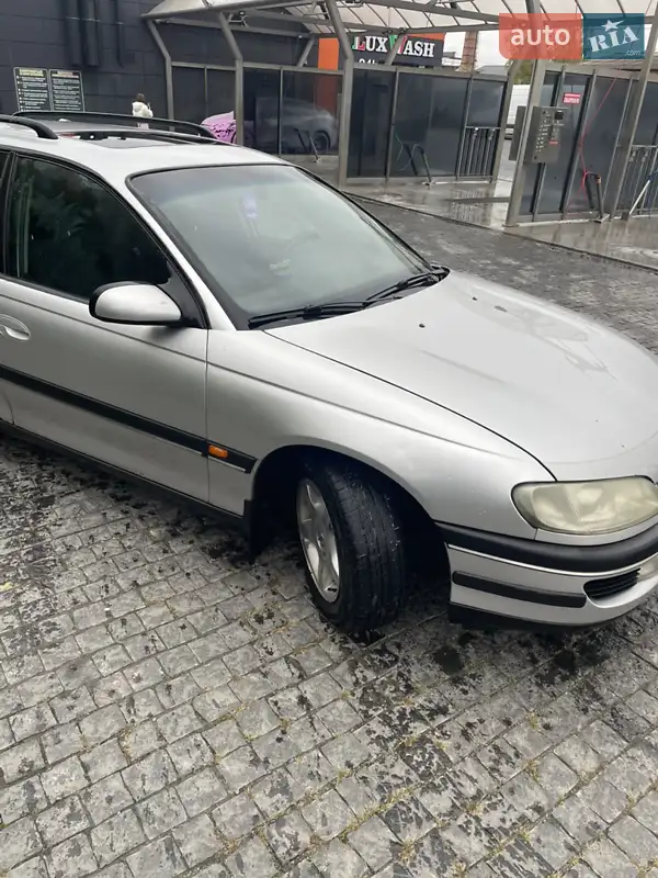 1998 opel omega