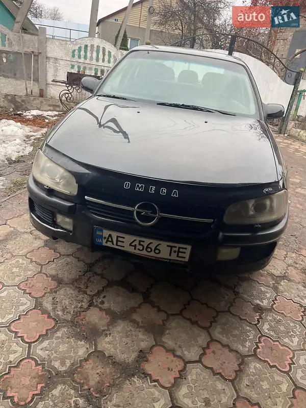 1998 opel omega