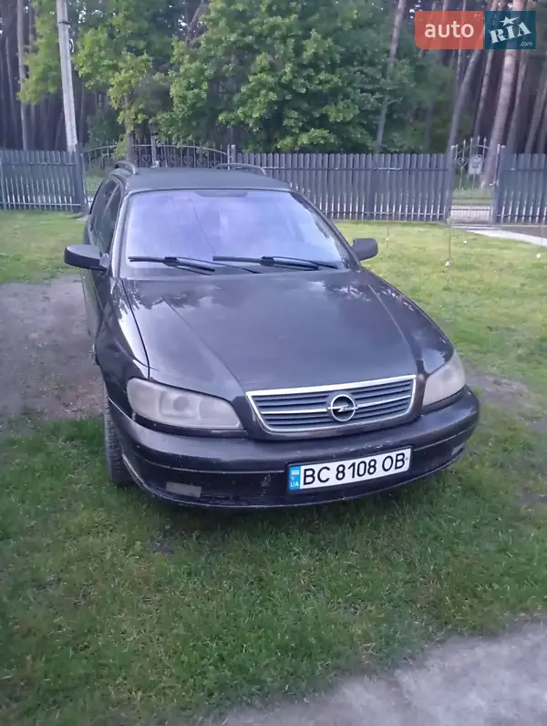 2000 opel omega