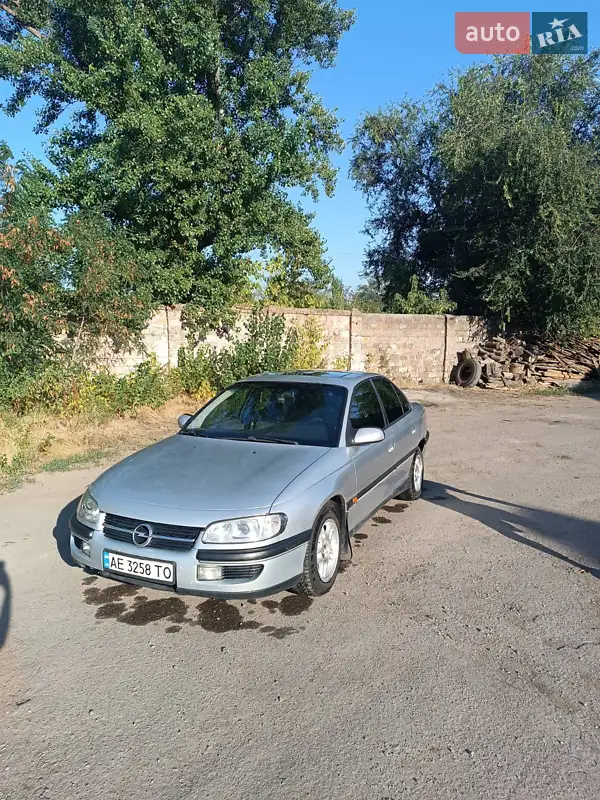 1998 opel omega