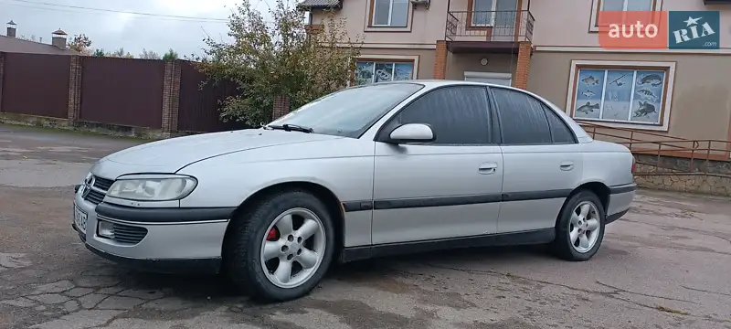 1999 opel omega