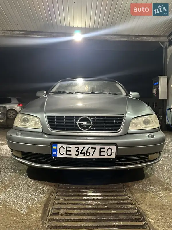 2000 opel omega
