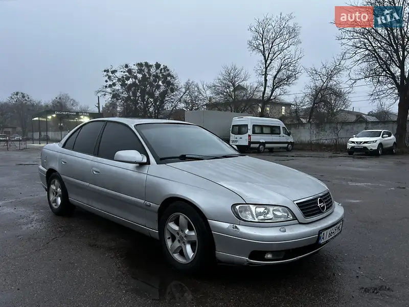 2000 opel omega