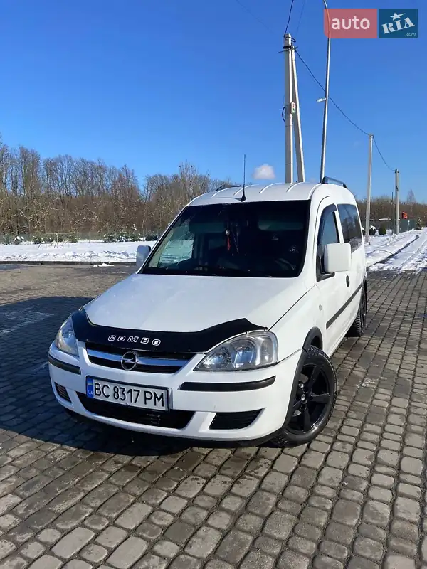2010 opel combo-c
