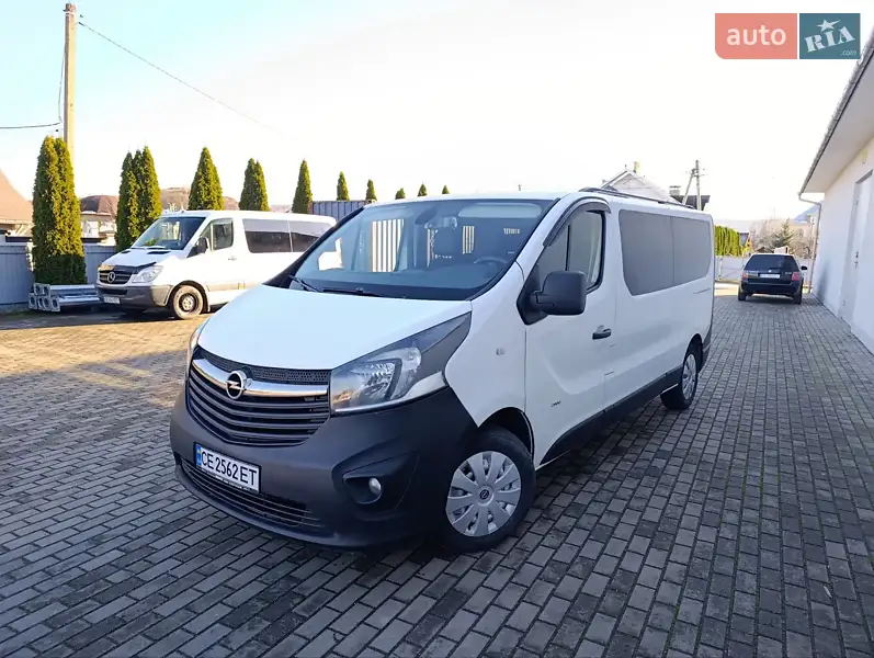 2015 opel vivaro-