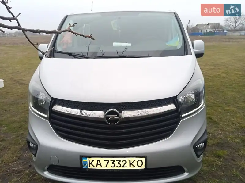 2016 opel vivaro