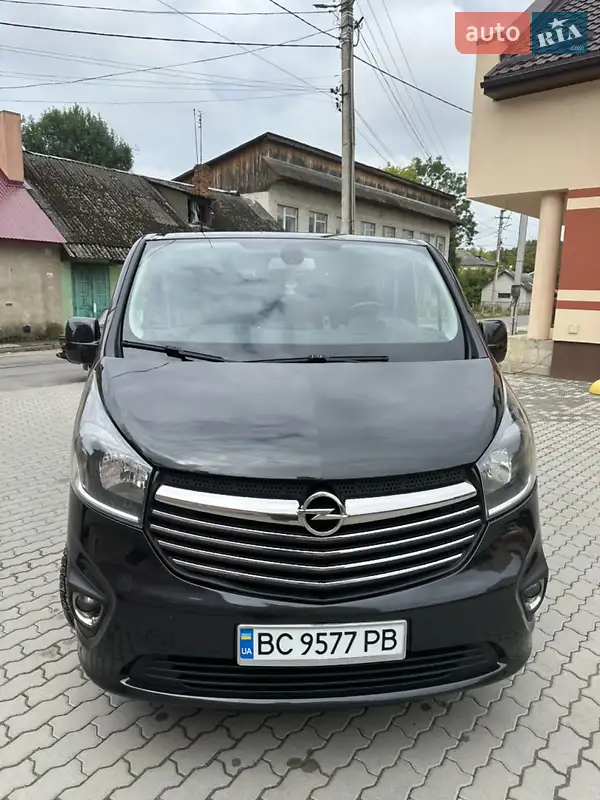 2016 opel vivaro