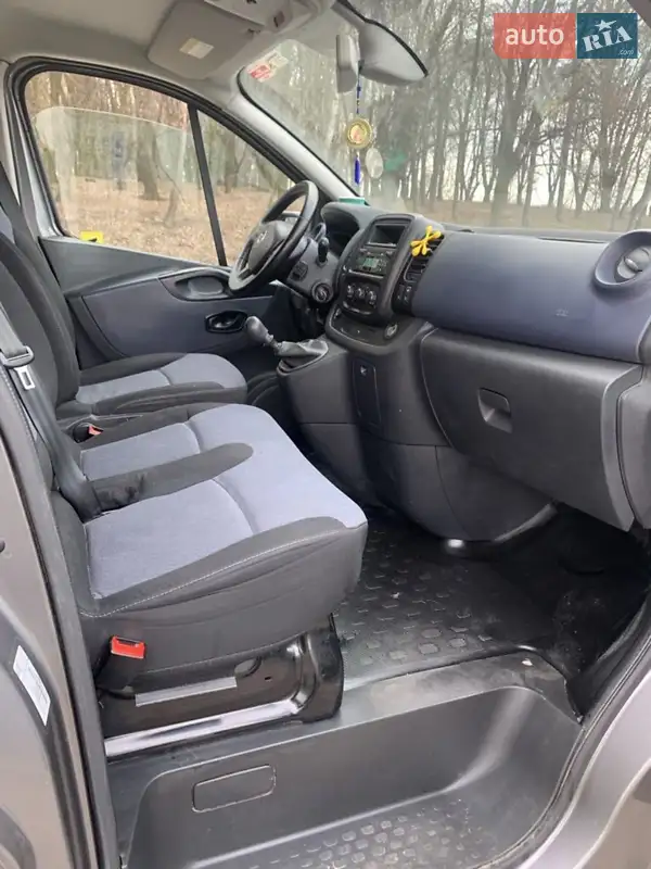2015 opel vivaro