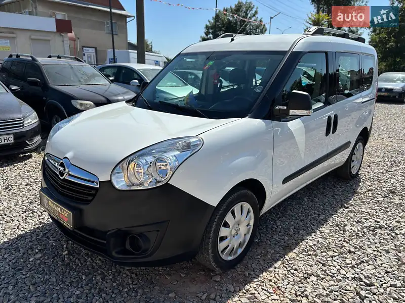 2012 opel combo