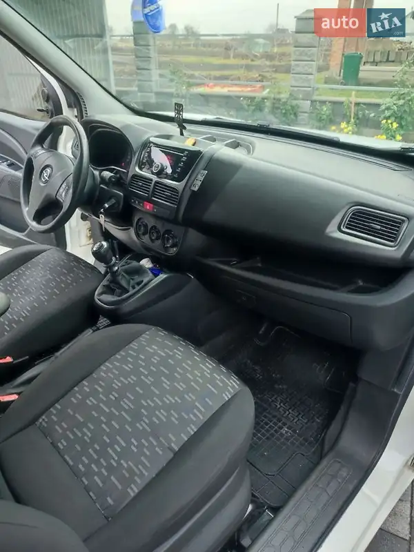 2016 opel combo