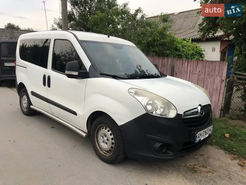 2013 opel combo