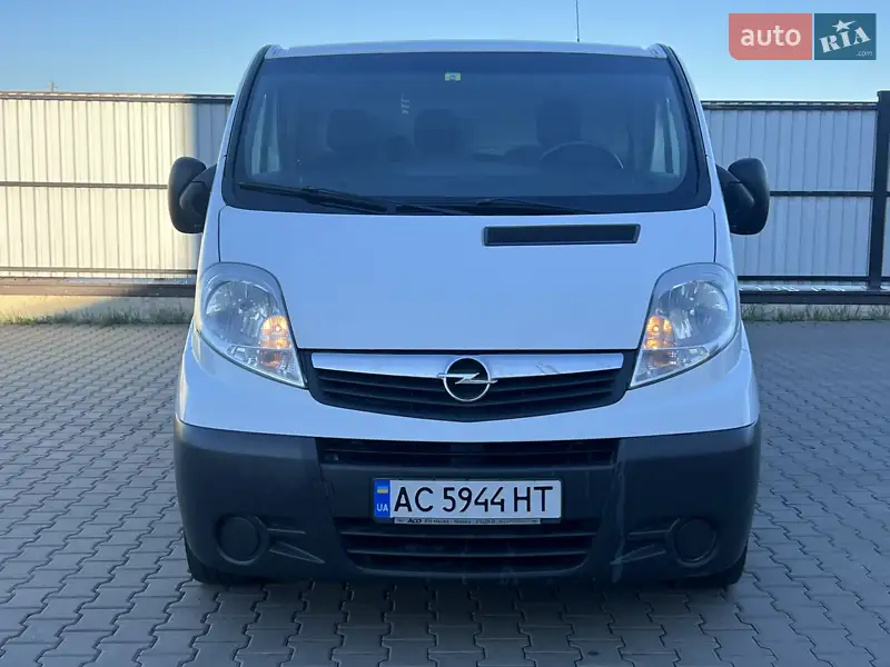 2014 opel vivaro