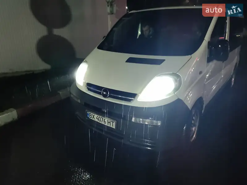 2004 opel vivaro