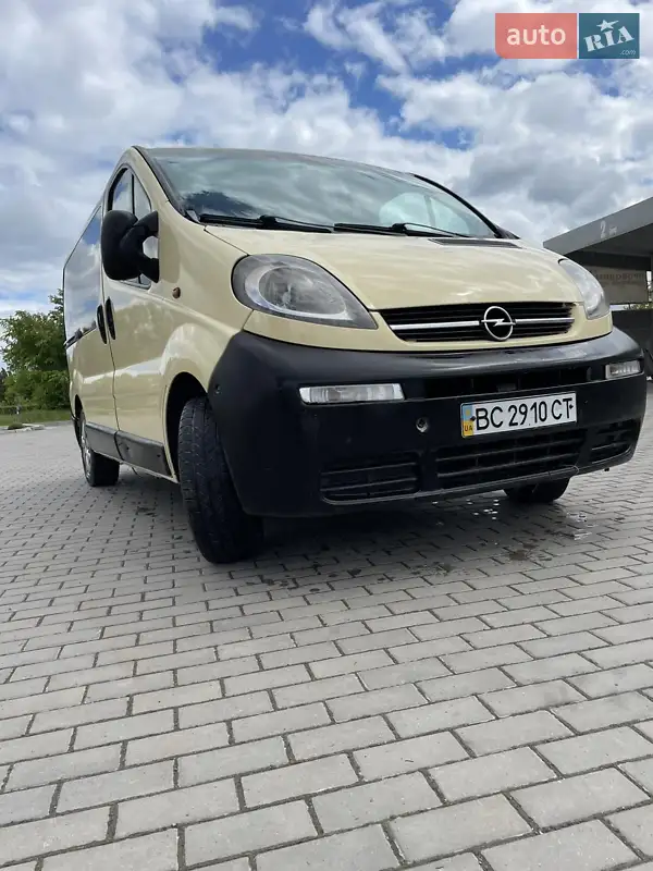 2004 opel vivaro