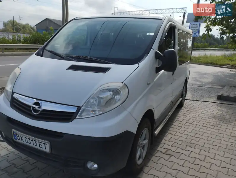 2009 opel vivaro