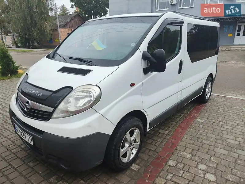 2010 opel vivaro