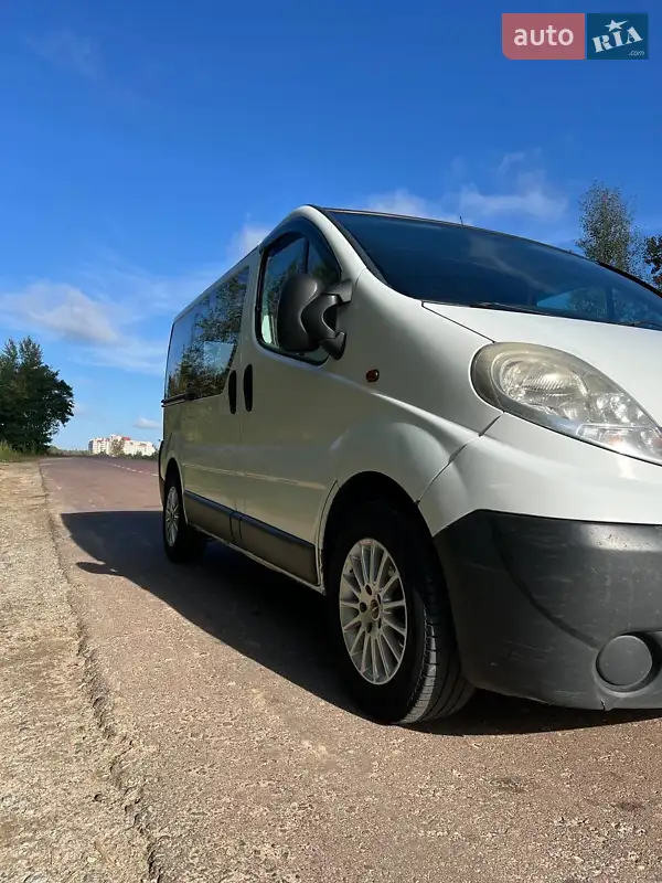 2006 opel vivaro