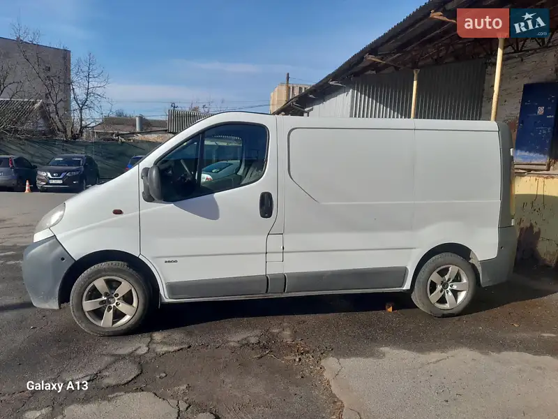 2004 opel vivaro