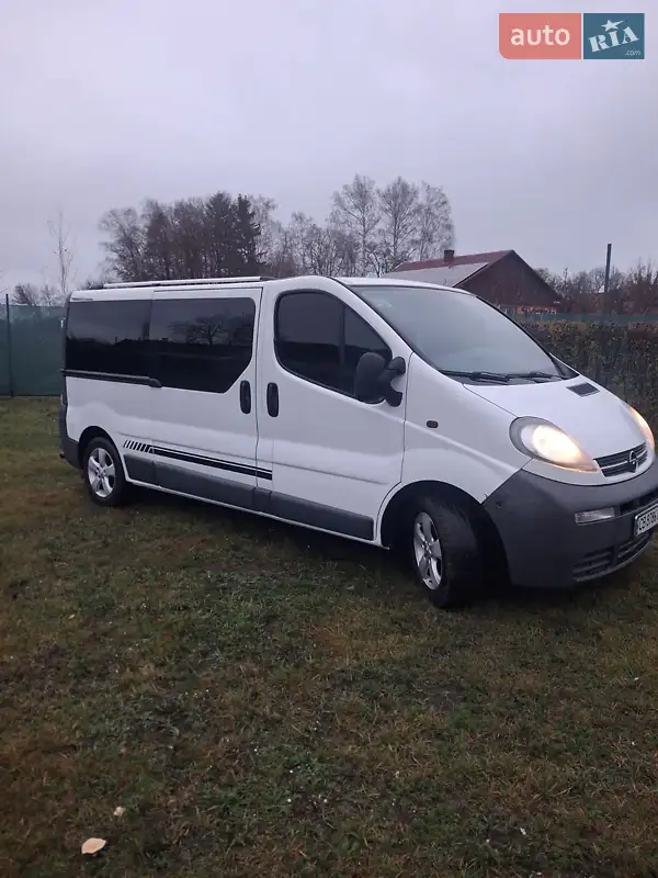 2004 opel vivaro