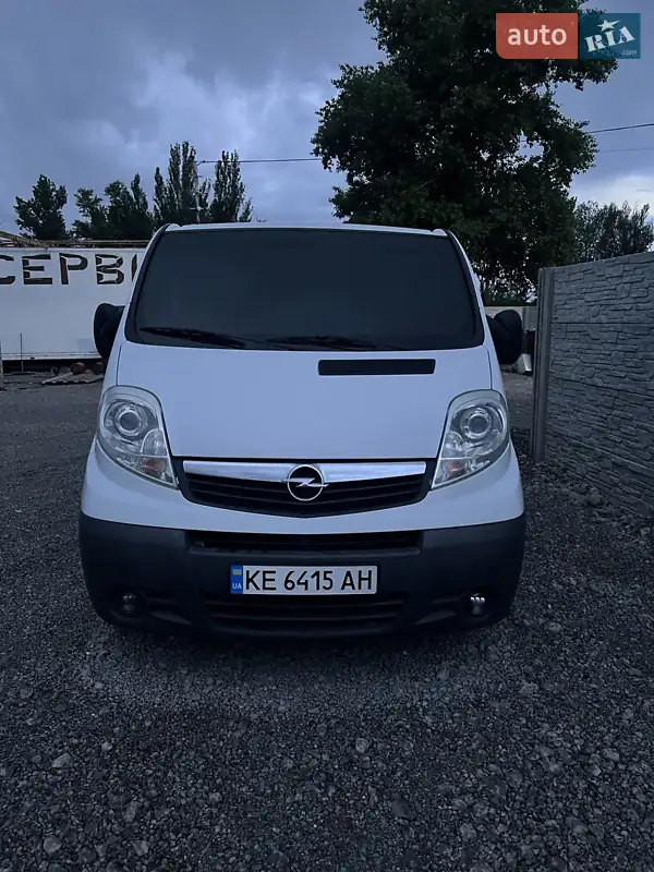2011 opel vivaro