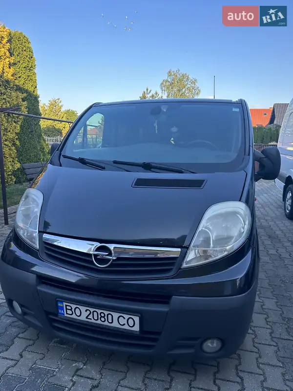 2010 opel vivaro