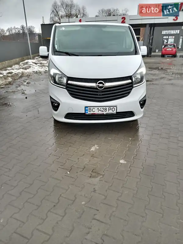 2017 opel vivaro