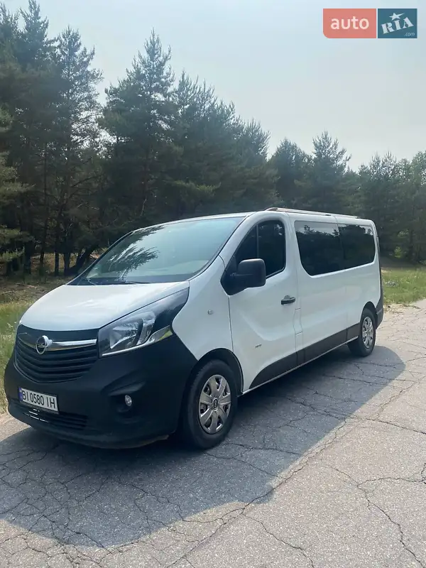 2017 opel vivaro