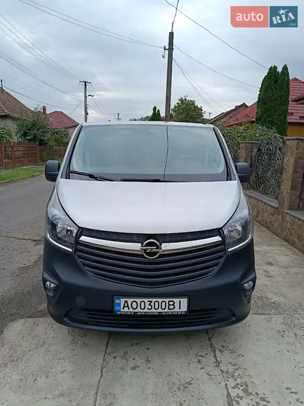 2017 opel vivaro