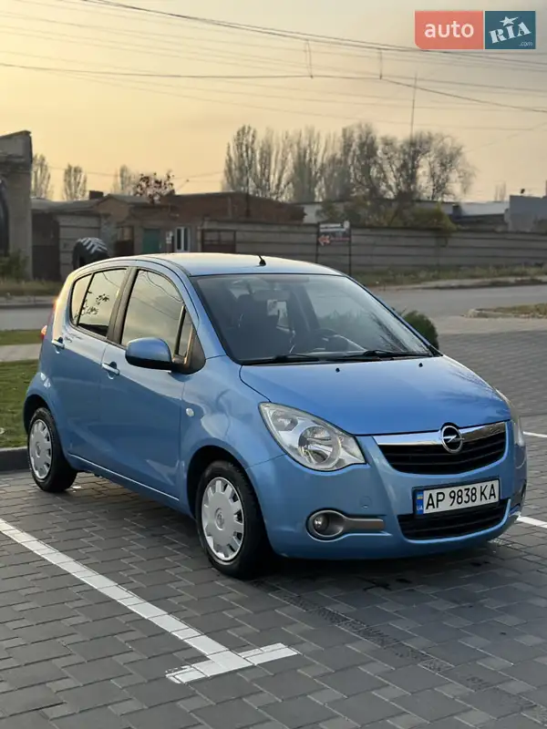 2013 opel agila