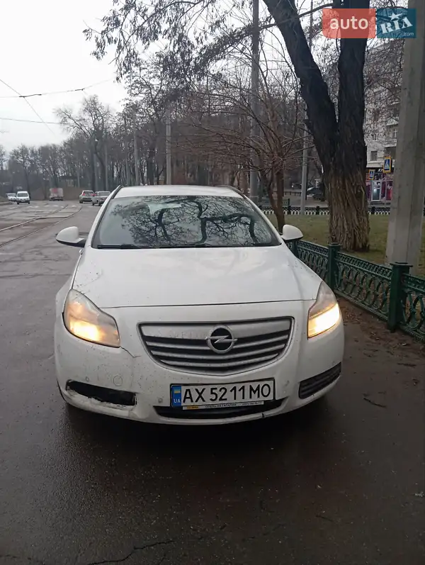 2011 opel insignia sports tourer