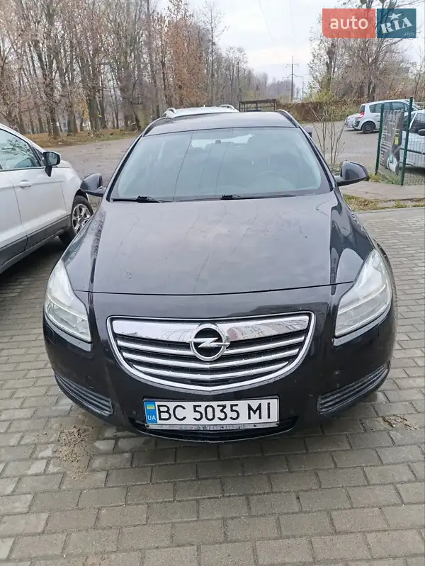 2013 opel insignia-sports-tourer