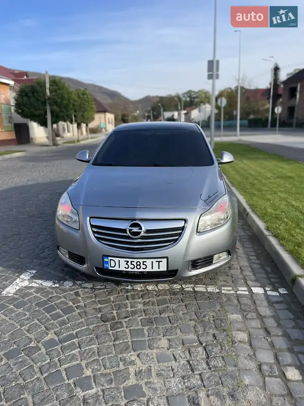 2010 opel insignia