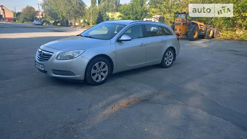 2010 opel insignia