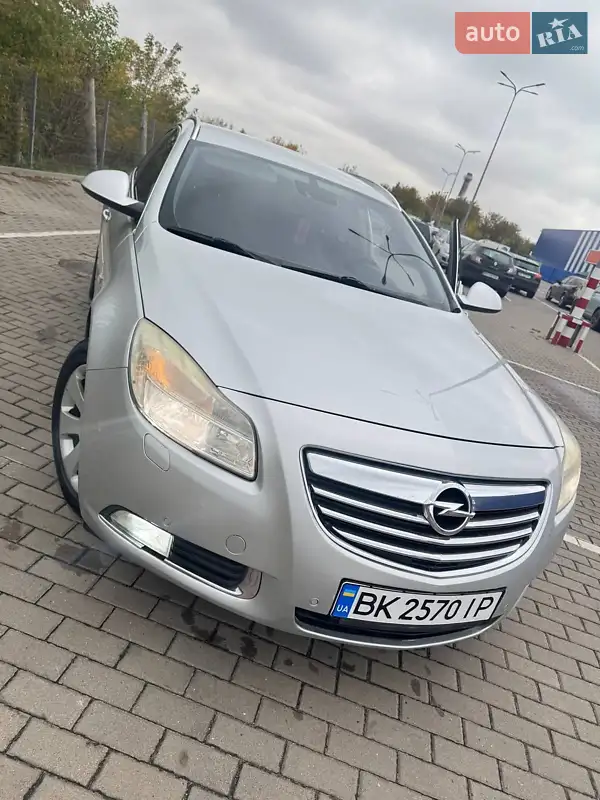2010 opel insignia